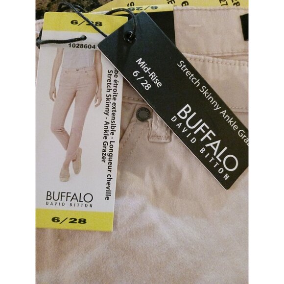 Buffalo David Bitton Aubrey Mid-Rise Stretch Super Soft Ankle Grazer Size 6/28 - Picture 2 of 3